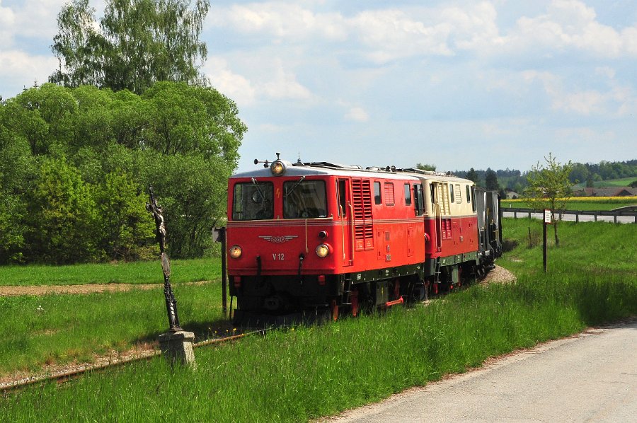 NÖVOG V5 und V12 Doppeltraktion 36